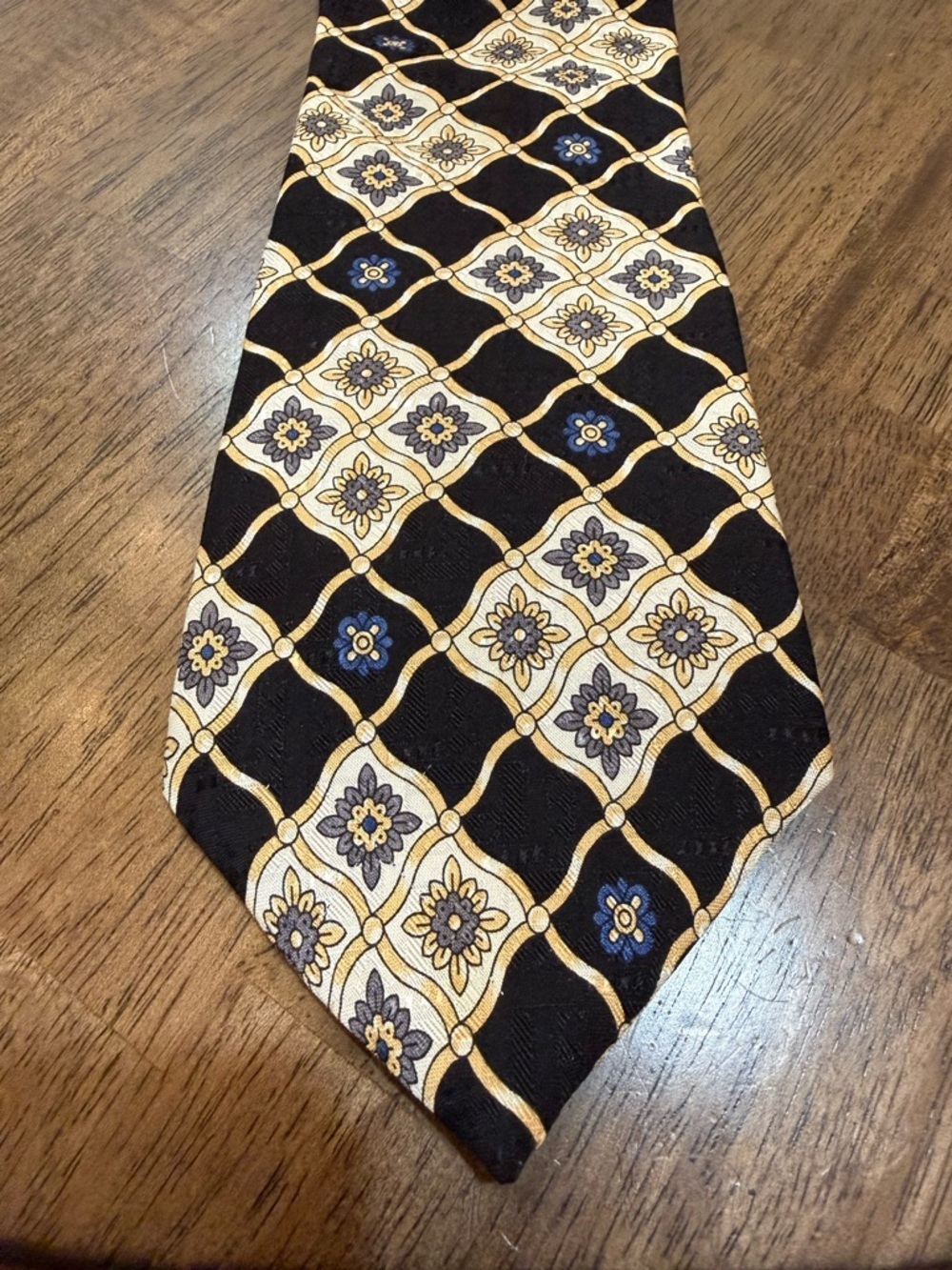 vtg 90s Oscar DeLaRenta Silk Tie Art Black Gold  MobBoss Necktie 4x59 Medallion - Picture 2 of 7